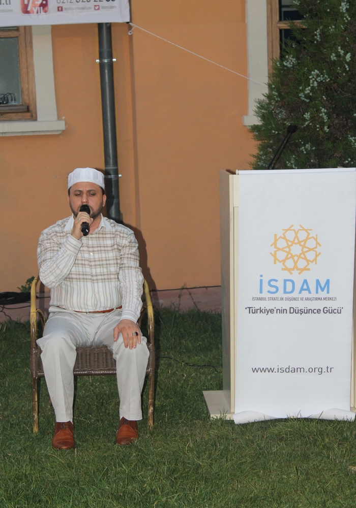 İSDAM 4. Geleneksel İftar Yemeği