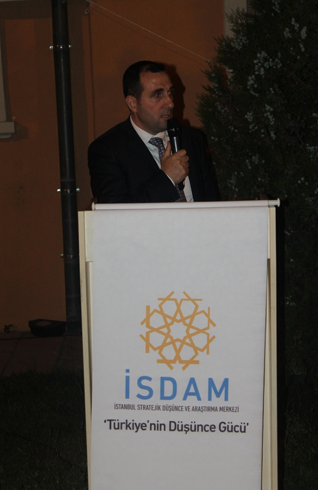 İSDAM 4. Geleneksel İftar Yemeği